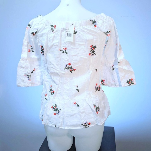 NWT RED HAUTE EMBROIDERED OFF-THE-SHOULDER TOP - medium - Picture 6 of 7